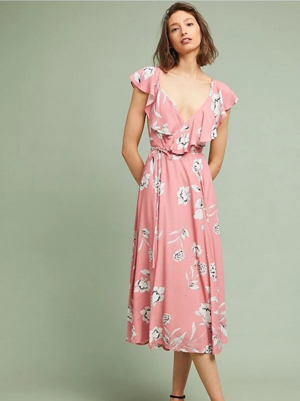 Yumi Kim anthropologie Pink Floral V-Neck Midi Dress with Ruffle Detail